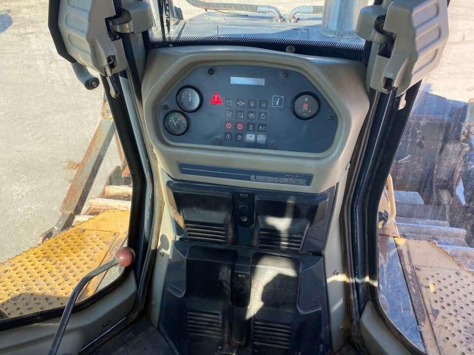 Liebherr 754 Photo 10