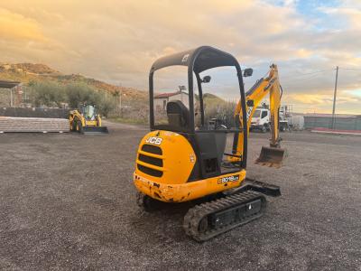 JCB 8018cts en vente par D.F. Car di Franco e Giuseppe
