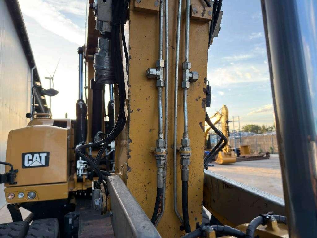 Caterpillar M318F Photo 22