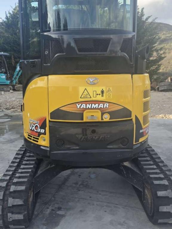 Yanmar VIO38 Photo 11