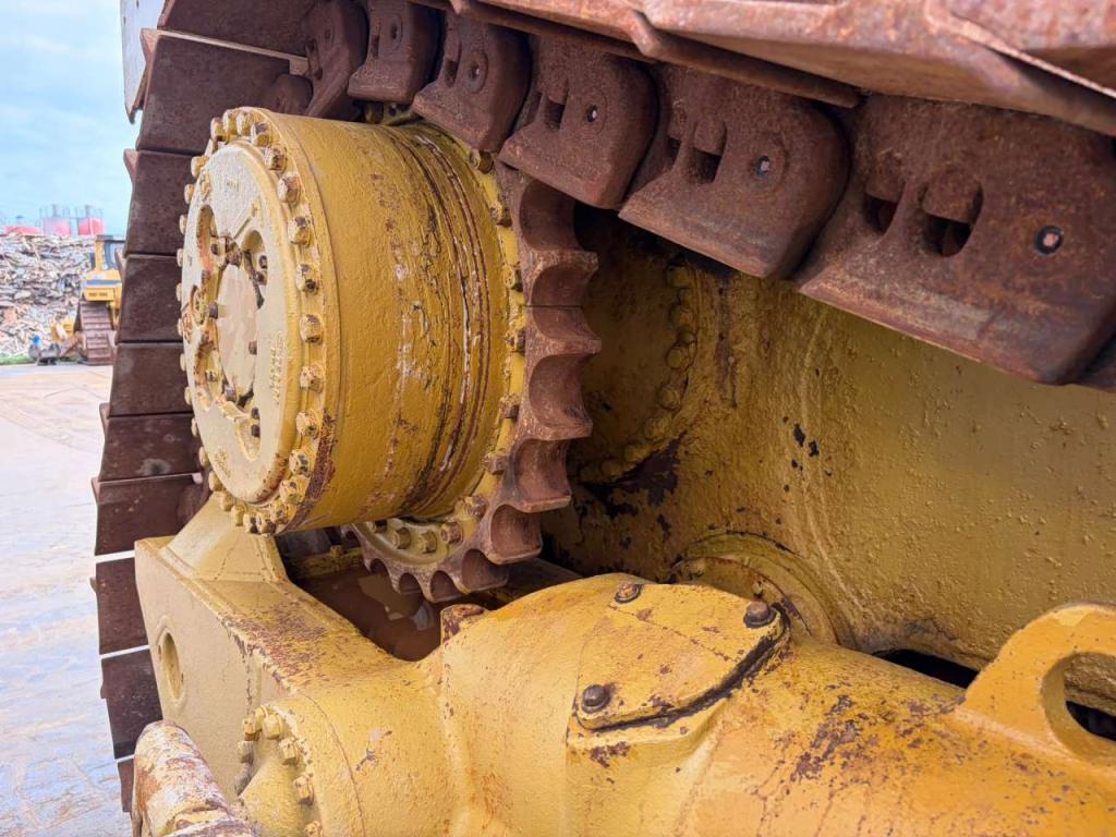 Caterpillar D8R Photo 17