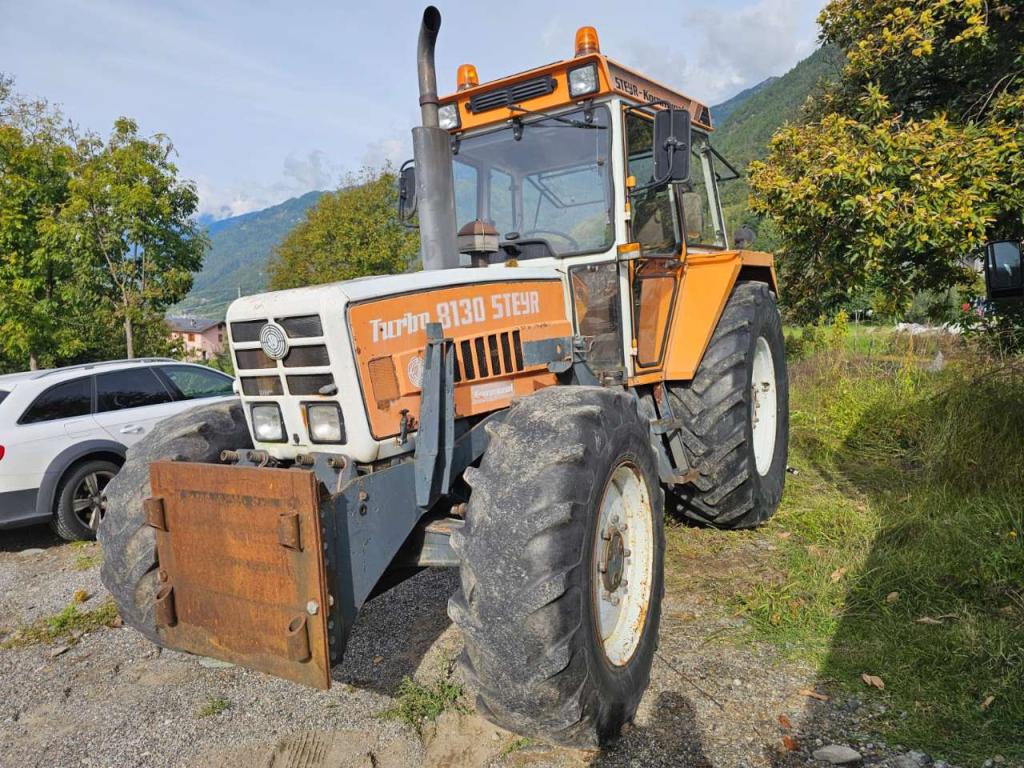 Steyr 8130 Photo 3
