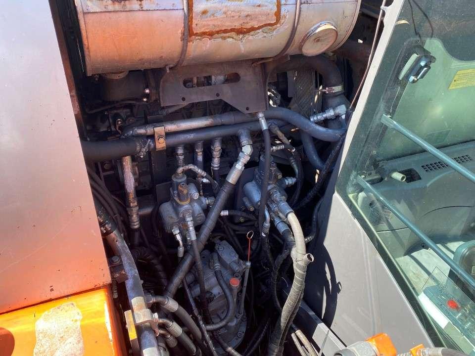 Hitachi ZX170PRR Photo 17