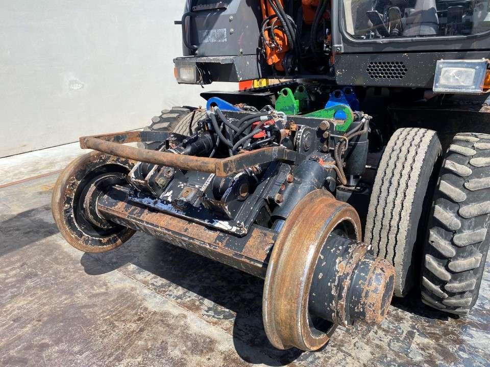 Hitachi ZX170PRR Photo 5