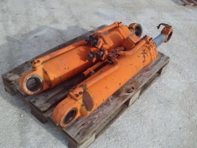 Vérin de rappel de godet pour Fiat Allis FR220 en vente par OLM 90 Srl