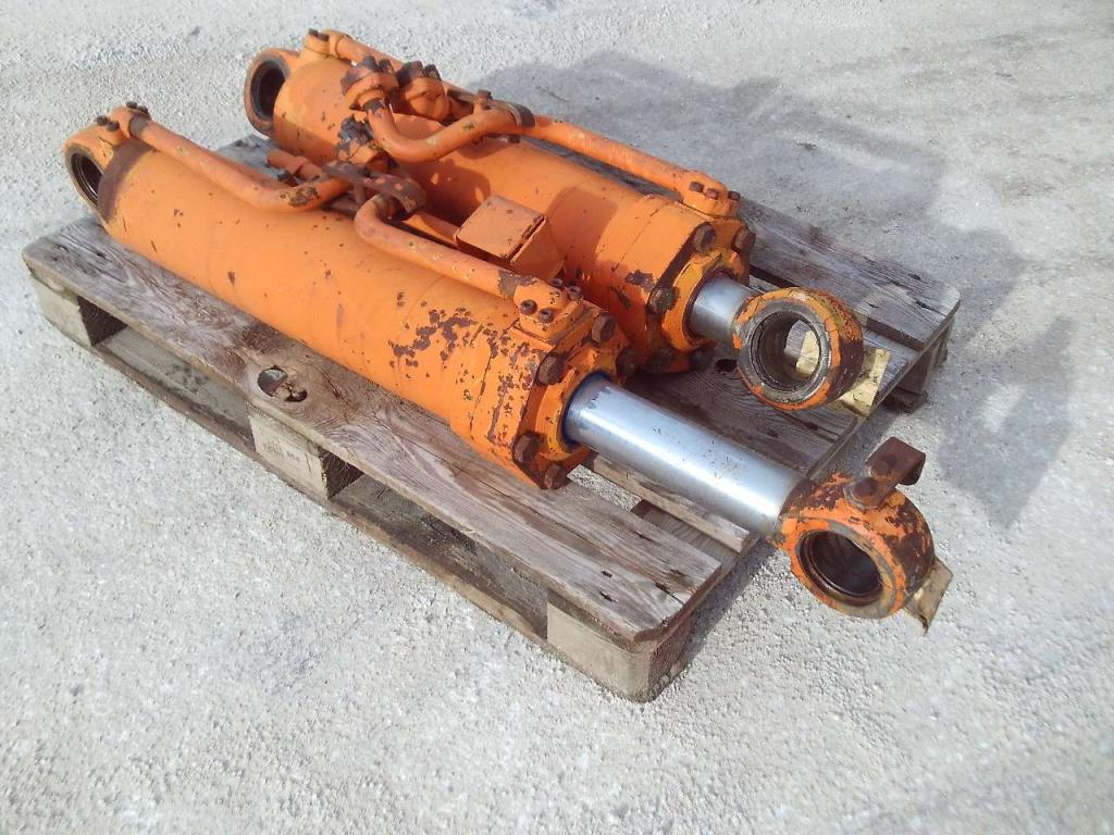 Vérin de rappel de godet pour Fiat Allis FR220 Photo 3