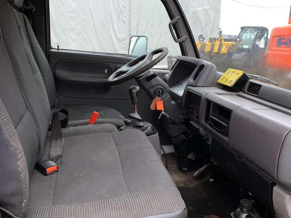 Socage 20-9 su Nissan CAB STAR Photo 2