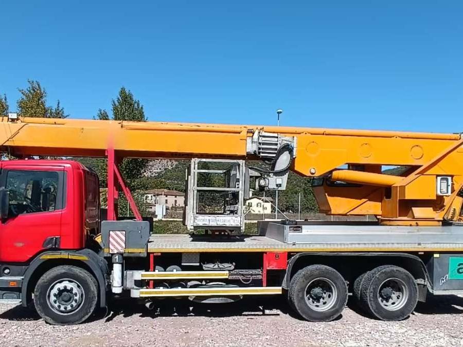 Scania J 340  TA Photo 5