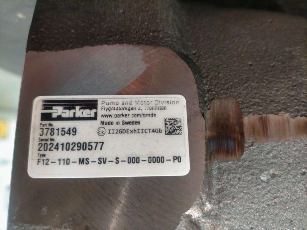 Parker F12 Photo 3