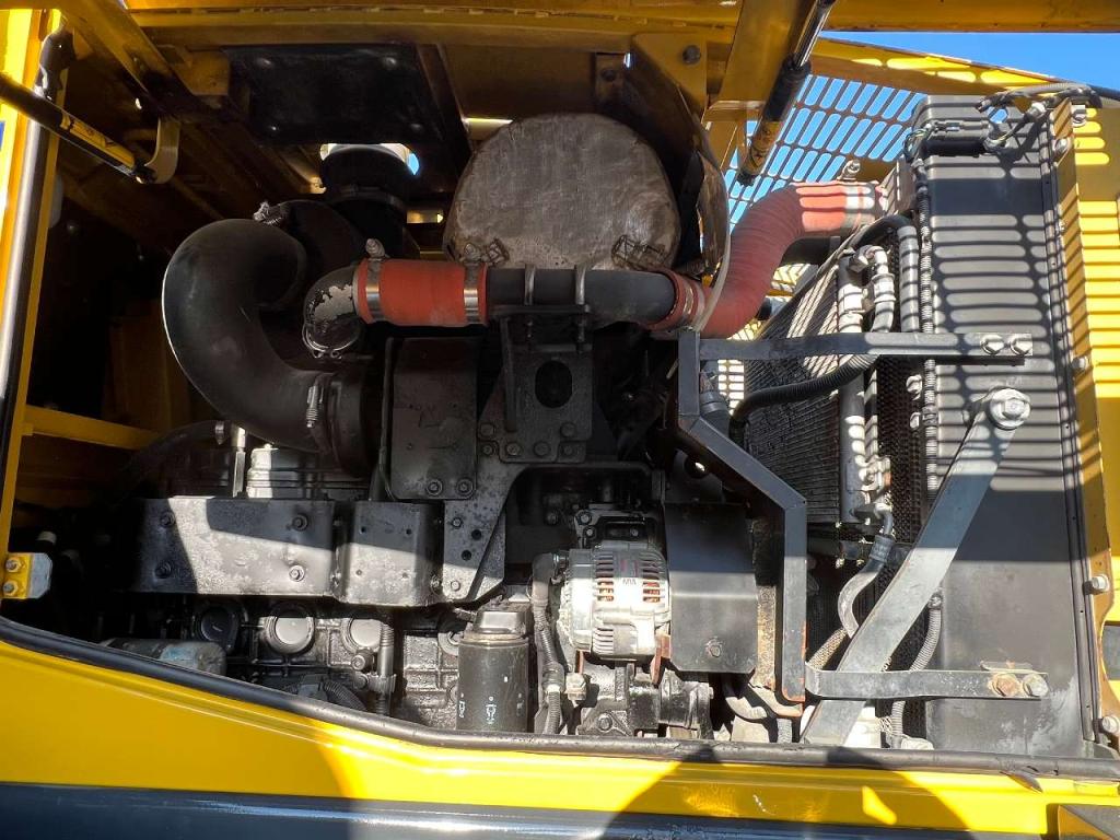 Komatsu WA250PZ-6 Photo 19