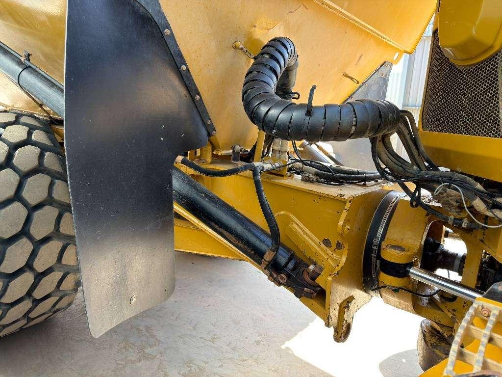 Caterpillar 730C2 Photo 23