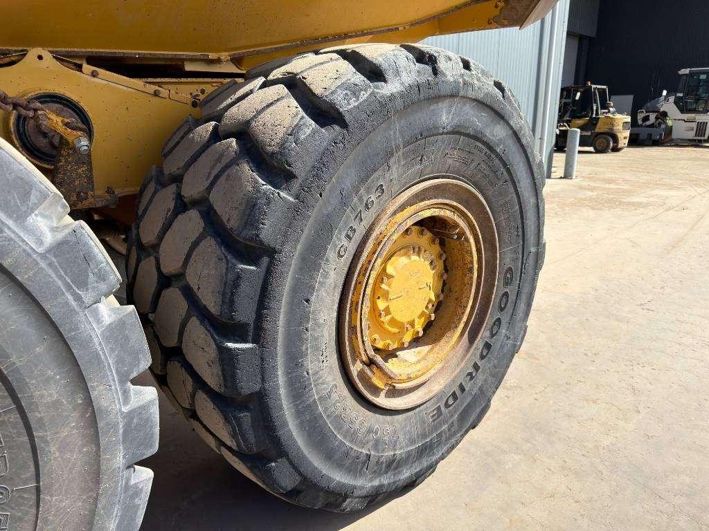 Caterpillar 730C2 Photo 29