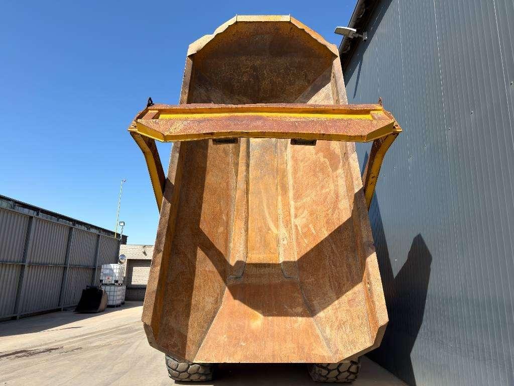 Caterpillar 730C2 Photo 6