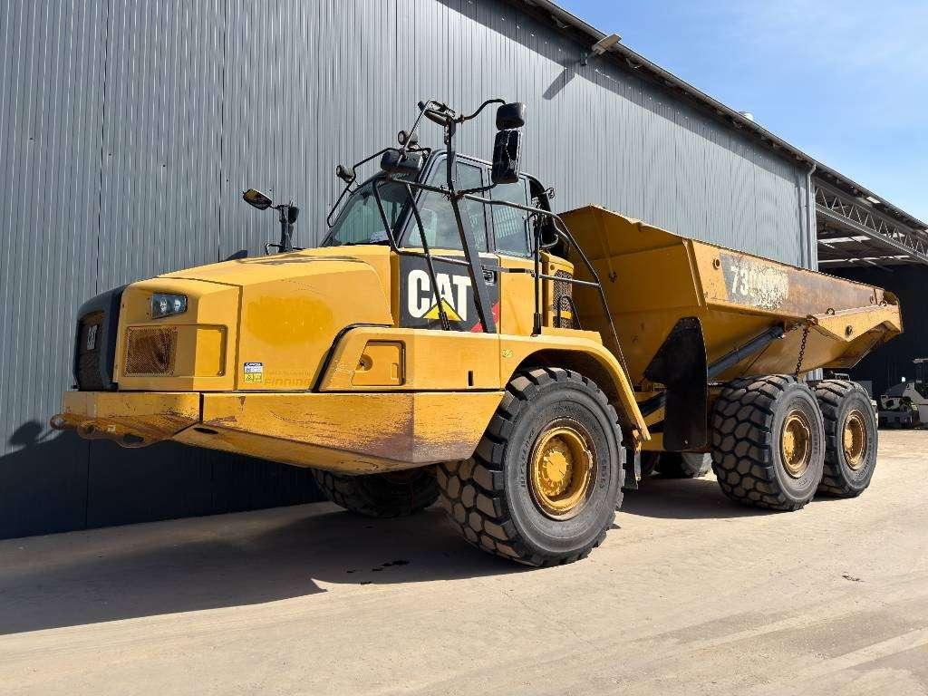 Caterpillar 730C2 Photo 8