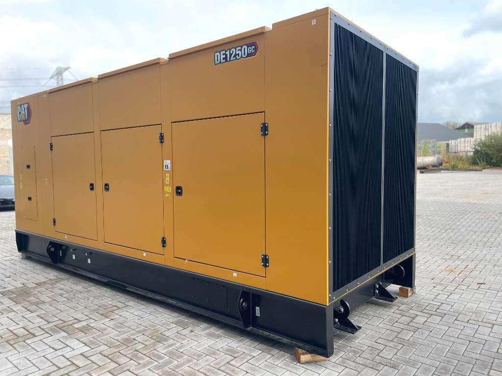 Caterpillar DE1250GC - 1.250 kVA Standby Generator - DPX-18226 Photo 3