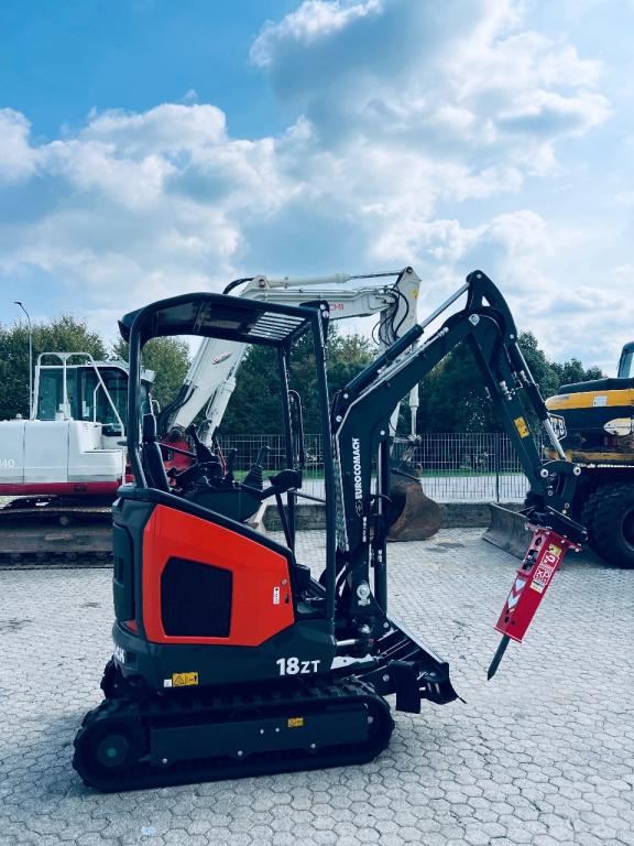 Eurocomach 18ZT Photo 1