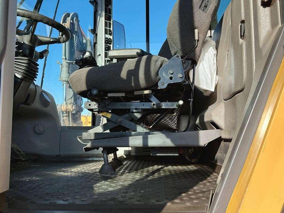 Volvo L180FHL Photo 11