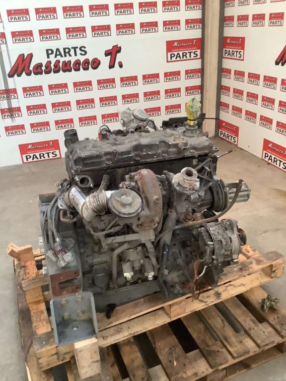 Moteur à combustion pour Hitachi ZX135 Photo 2