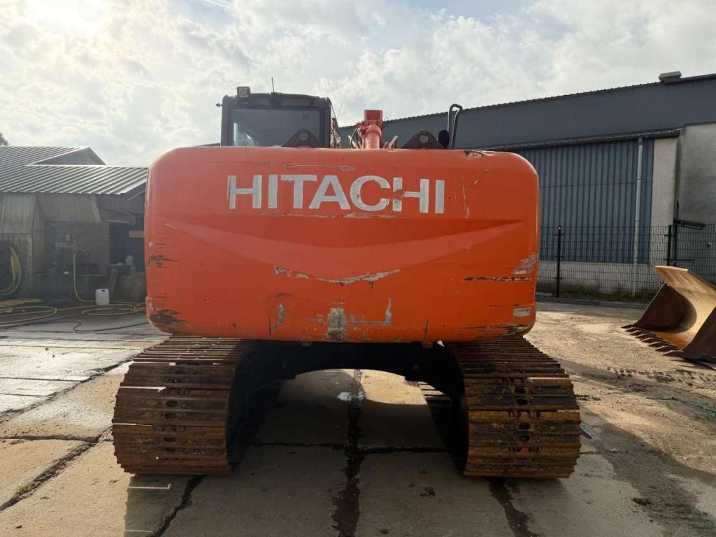 Hitachi ZX 180 LC-3 Photo 7