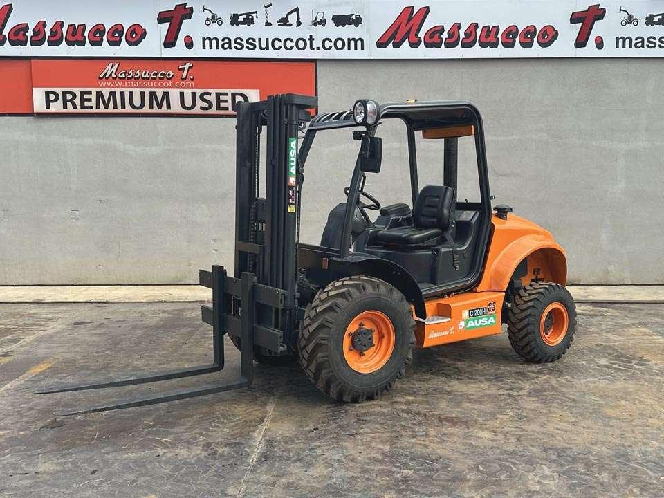 Ausa C200H 4x4 Photo 1