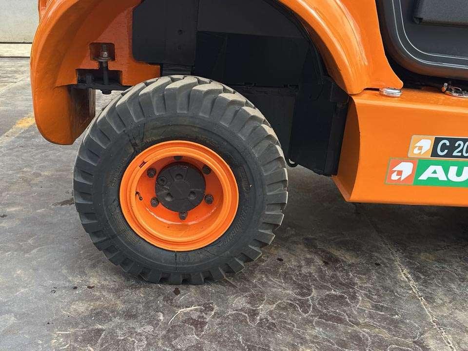 Ausa C200H 4x4 Photo 4