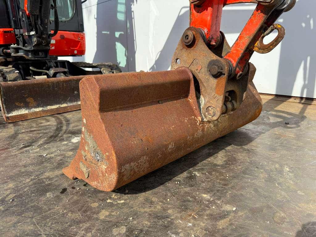 Kubota KX037-4 - Hammer Lines / Quick Coupler Photo 17