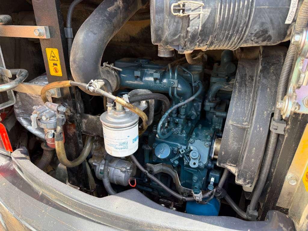 Kubota KX037-4 - Hammer Lines / Quick Coupler Photo 26