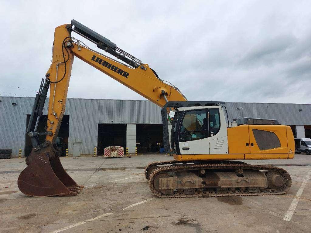 Liebherr R936LC Photo 1