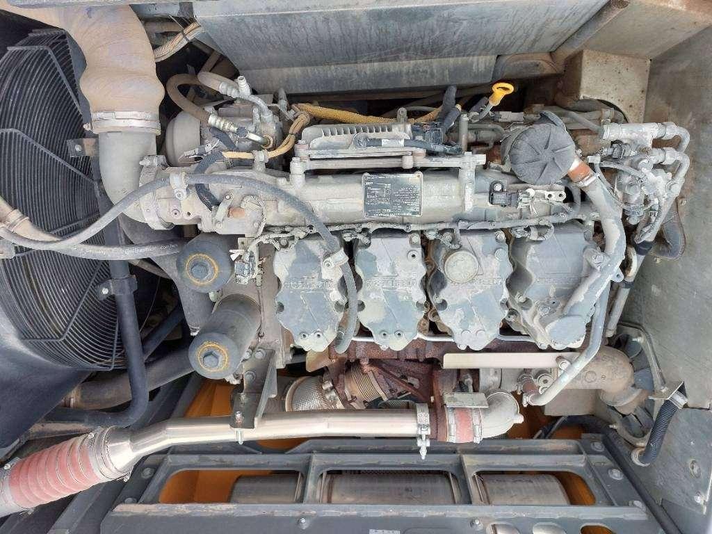 Liebherr R936LC Photo 15