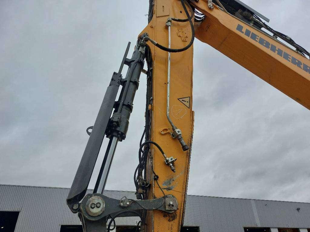 Liebherr R936LC Photo 20