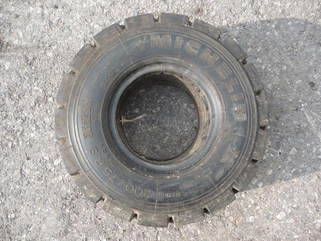 Michelin 200/75 R 9 XZM Photo 1
