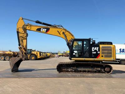 Caterpillar 326FL en vente par Big Machinery