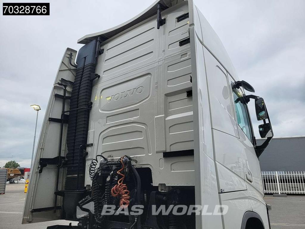Volvo FH 500 4X2 XL 2xTanks Xenon I-ParkCool Leder Photo 7