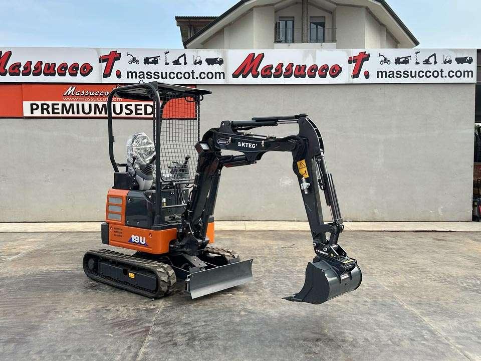 Hitachi ZX19U-2P Photo 17
