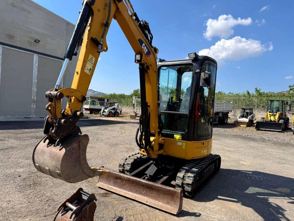 Caterpillar 303ECR Photo 3