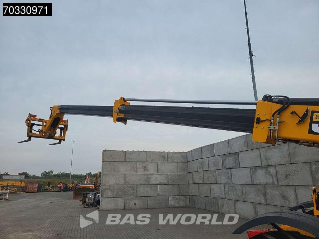 JCB 535-125 Sway Photo 24