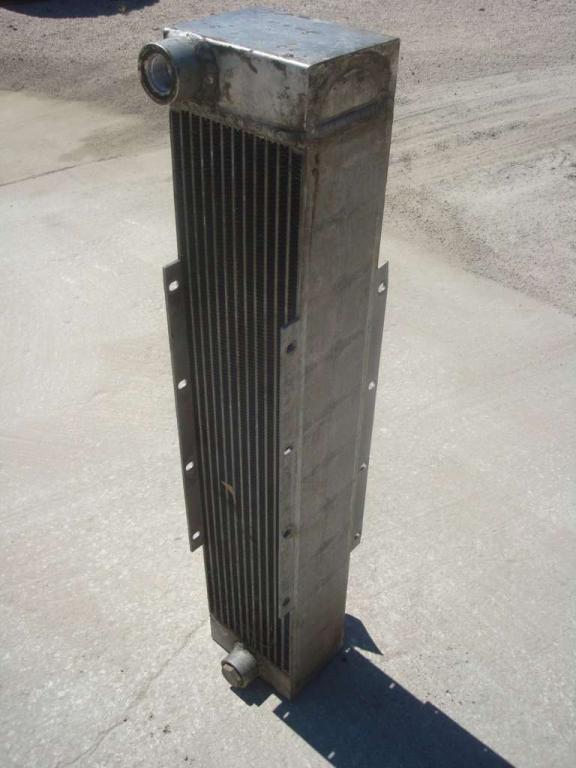 Refroidisseur d'huile hydraulique pour Hitachi LX 290 Photo 1