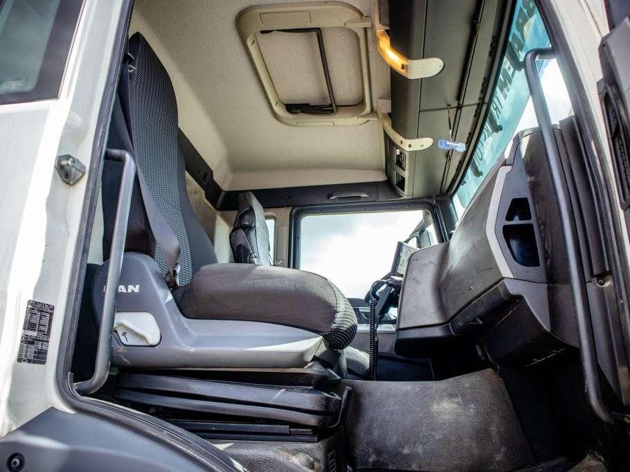 Man TGS 32.400BB+LIEBHERR 8M³+BAND/TAPIS 16m Photo 10