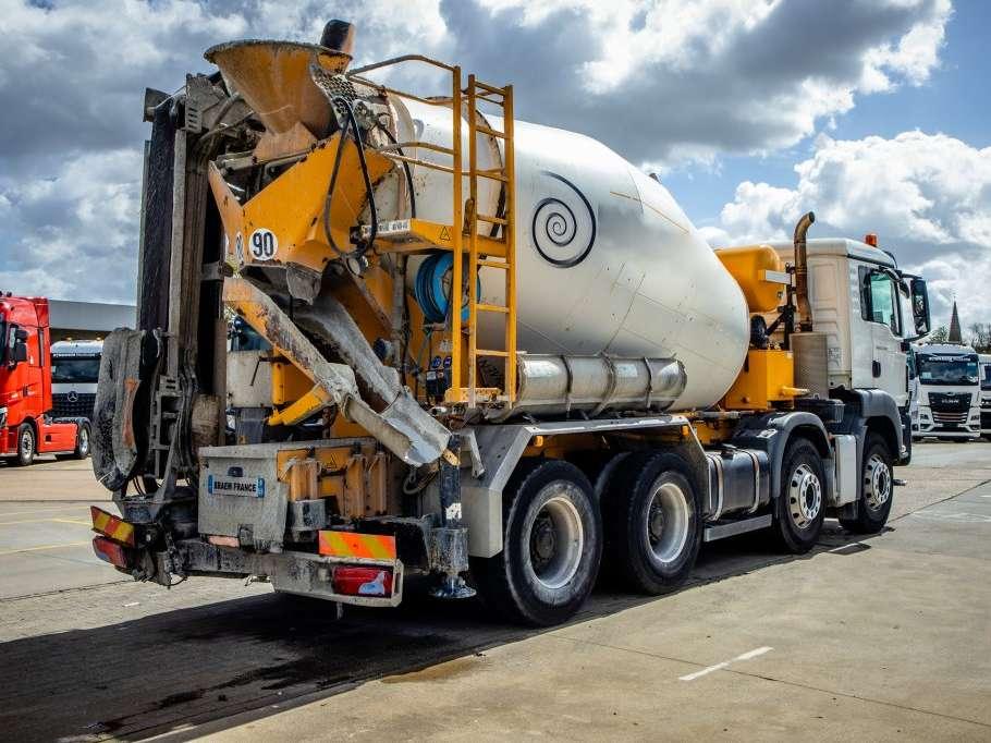 Man TGS 32.400BB+LIEBHERR 8M³+BAND/TAPIS 16m Photo 6