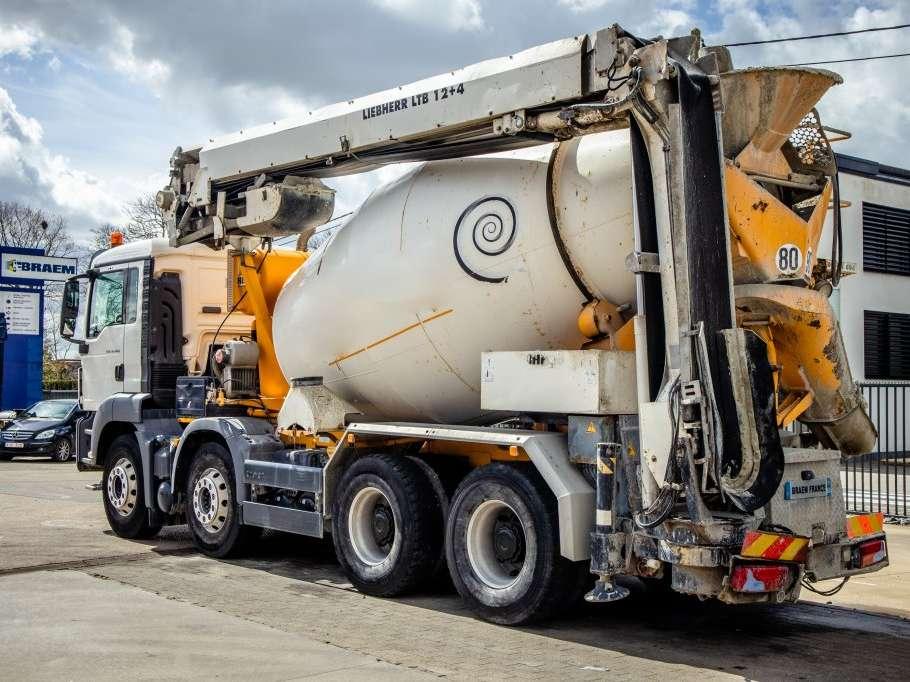 Man TGS 32.400BB+LIEBHERR 8M³+BAND/TAPIS 16m Photo 7