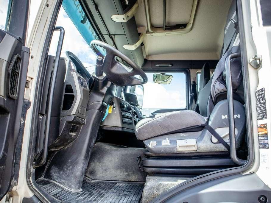 Man TGS 32.400BB+LIEBHERR 8M³+BAND/TAPIS 16m Photo 9