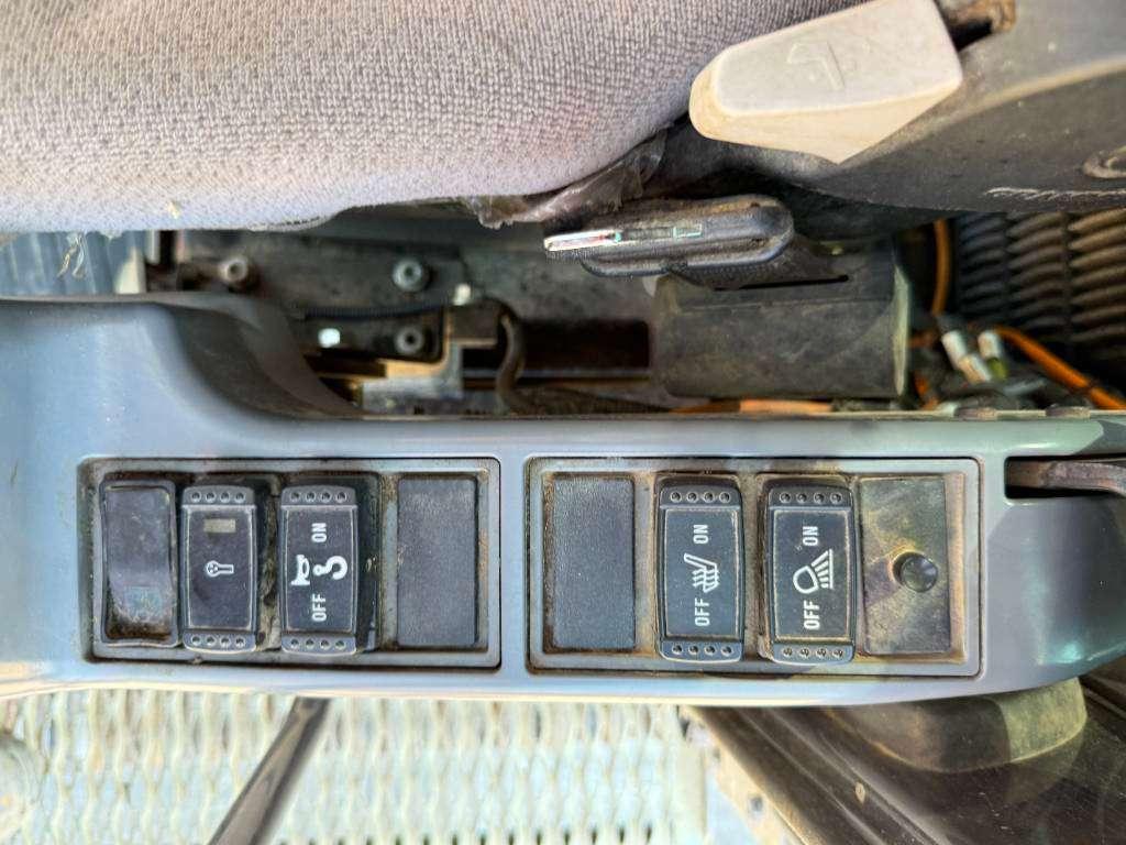 Hitachi ZX350LC-6 - Hammer Lines / Automatic Greasing Photo 14