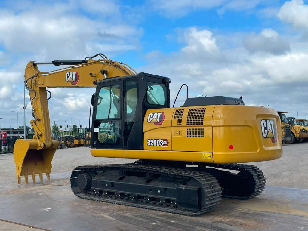Caterpillar 320D3 GC Photo 3