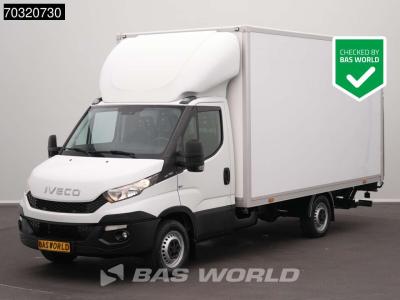 Iveco Daily 35S13 Laadklep Zijdeur Bakwagen Airco Cruise Standkachel Euro6 Meubelbak Koffer A/C Cruise co en vente par BAS World B.V.