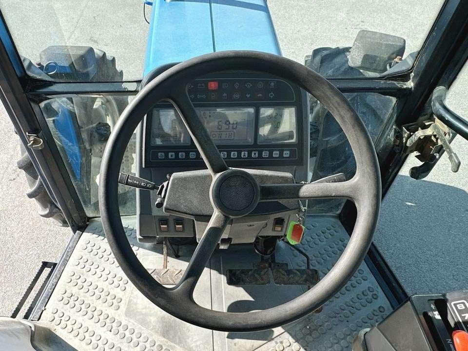 Ford 8240 4x4 Photo 14