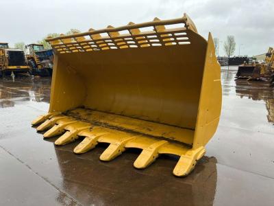 Caterpillar Bucket 990 en vente par Big Machinery
