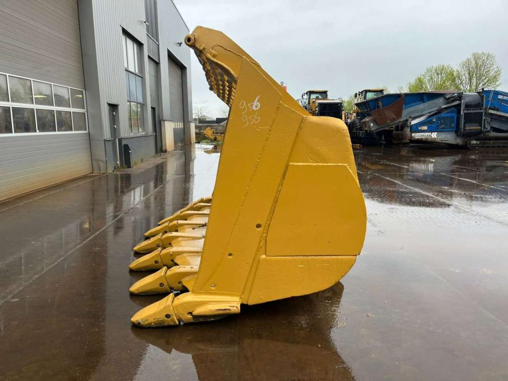 Caterpillar Bucket 990 Photo 8