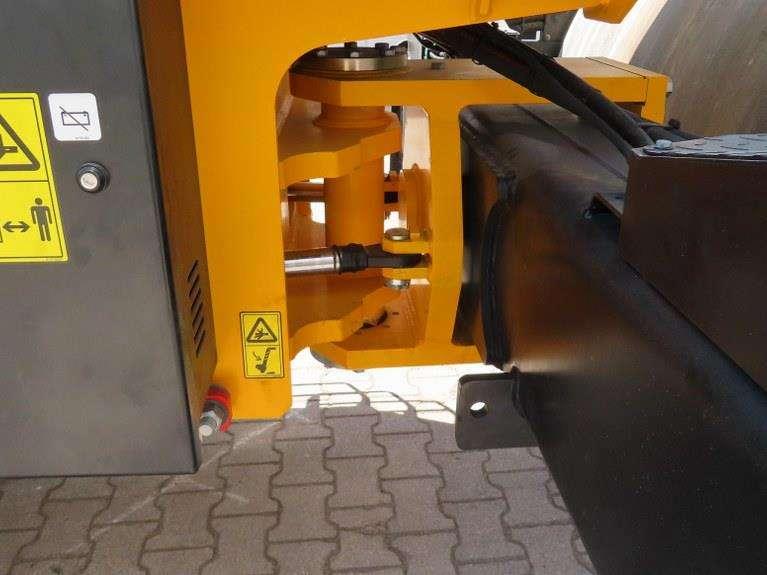 JCB VM118D Photo 14