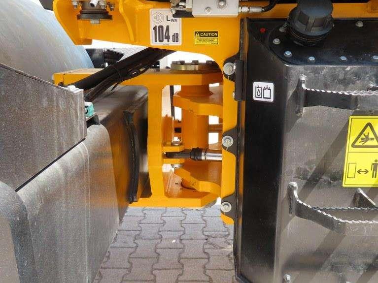 JCB VM118D Photo 17