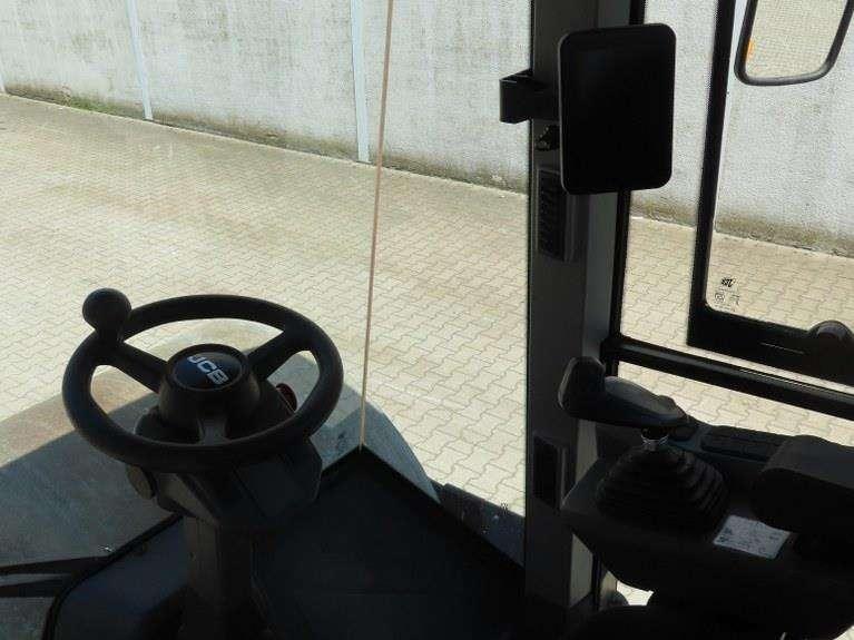 JCB VM118D Photo 18